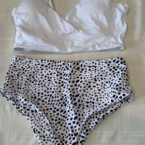 Women’s SHEIN Swimsuit bikini size Large New
